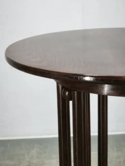 Table Fledermaus Sécession de Vienne attribuée à Kohn ou Thonet, vers 1900