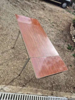 Table formica
