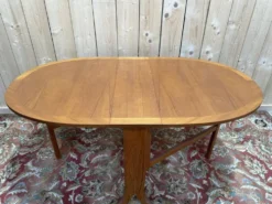 Table Gateleg de style scandinave