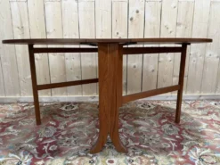 Table Gateleg de style scandinave