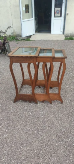 Table gigogne