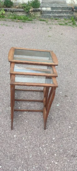 Table gigogne