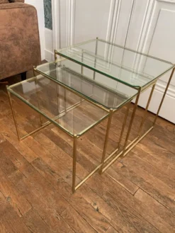 Table gigogne