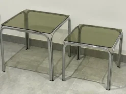 Table gigogne chrome et verre fumé lot de 2