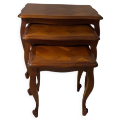 Table gigogne en merisier style Louis XV
