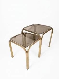 Table gigogne en métal doré des années 70