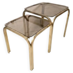 Table gigogne en métal doré des années 70