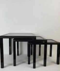Table gigogne par Pierre Vandel 1970
