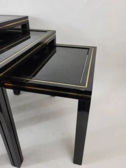Table gigogne par Pierre Vandel 1970