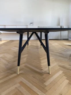 Table Gio Ponti D.859.1 Réédition 2023 Molteni en bois de frêne noir