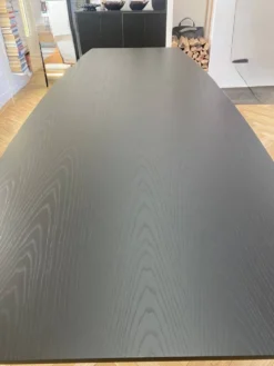 Table Gio Ponti D.859.1 Réédition 2023 Molteni en bois de frêne noir