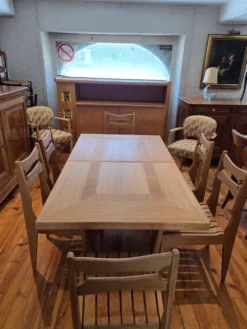 Table Guillerme et Chambron