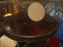 Table guéridon de bistrot en acier poli et bois de noyer vers 1950