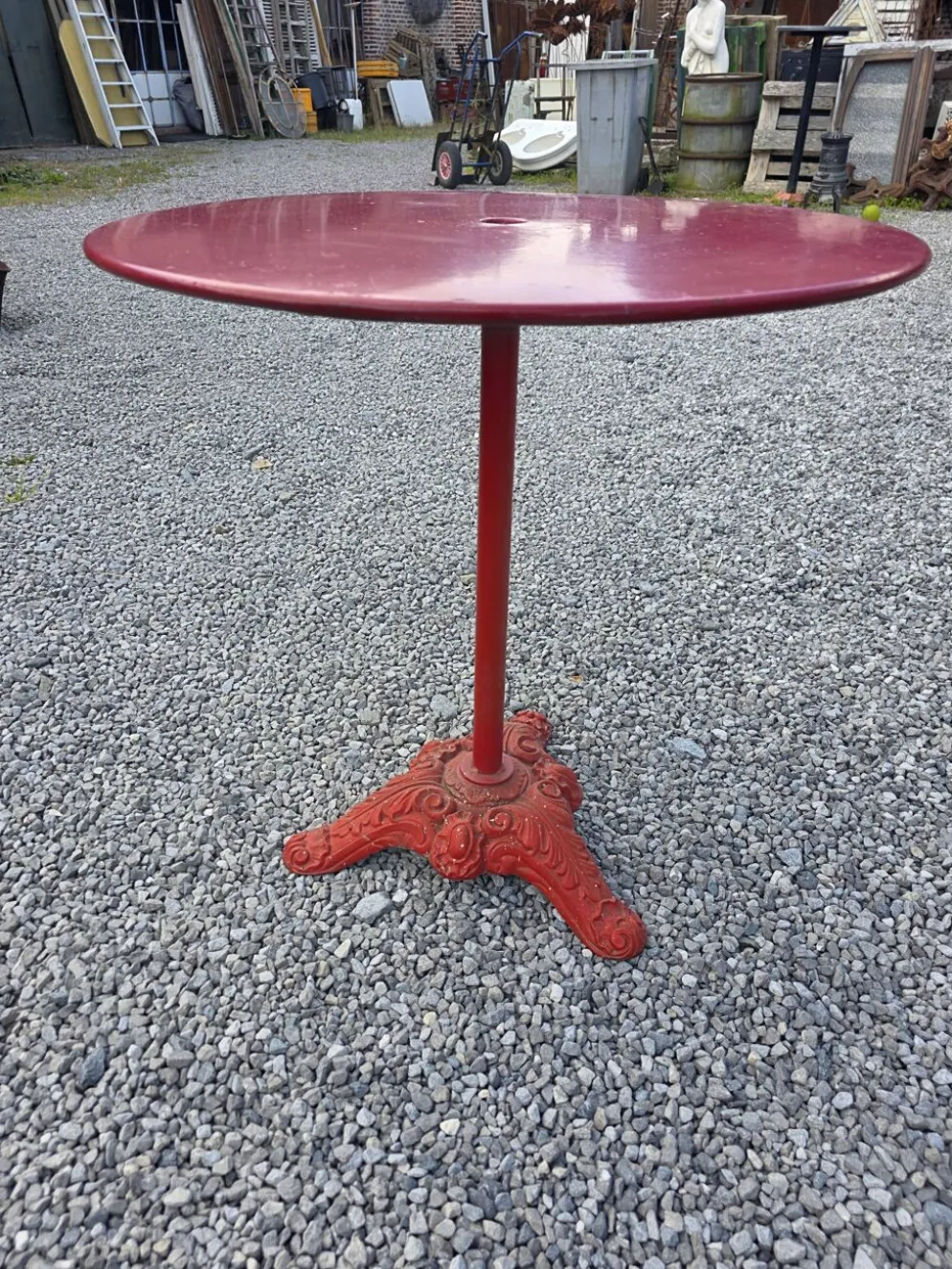 Table guéridon de bistrot en fonte et fer du XXe