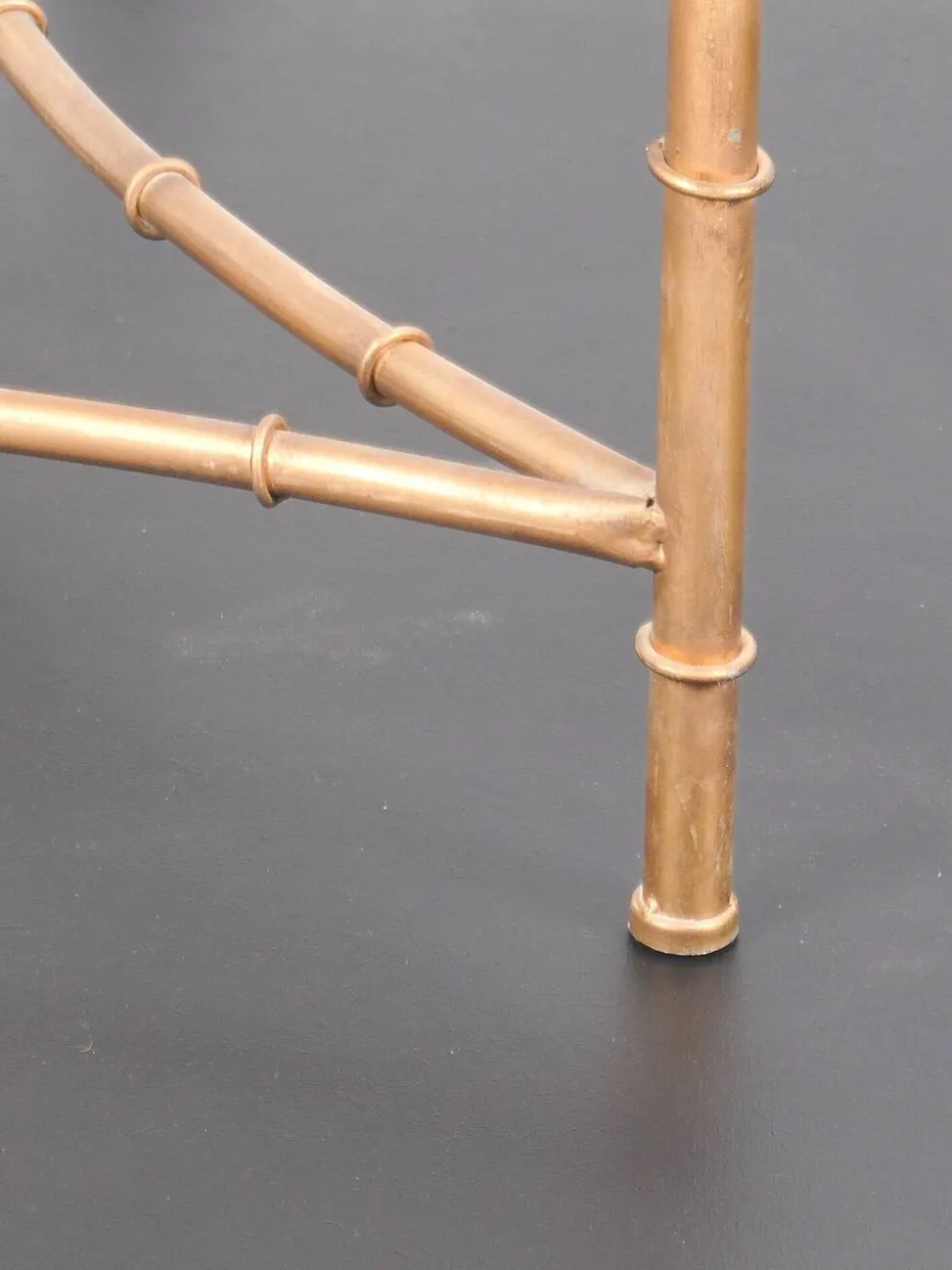 Table, guéridon vintage en métal doré et plateau en miroir