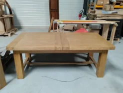 Table haute de gamme Sarreid Ltd