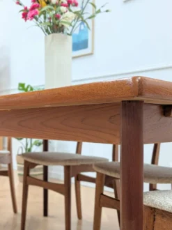Table Henning Kjaernulf
