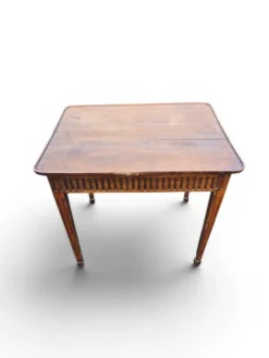 Table à jeux ancienne style Louis XVI en bois patiné
