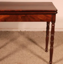 Table à jeux du 19° siècle en acajou