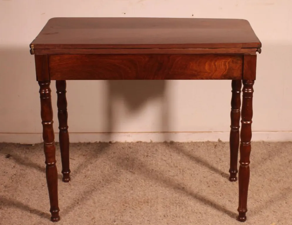 Table à jeux du 19° siècle en acajou