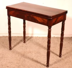 Table à jeux du 19° siècle en acajou