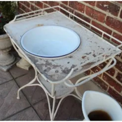 Table lavabo ancienne