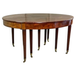 Table Louis XVI en acajou de Cuba, 9 pieds, environ 8m déployée, fin du XVIIIème siècle