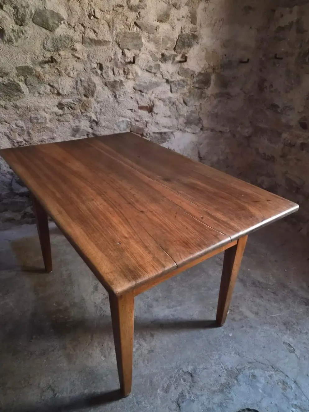 Table à manger ancienne française en noyer, table de ferme avec tiroir, vers 1900