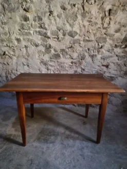 Table à manger ancienne française en noyer, table de ferme avec tiroir, vers 1900