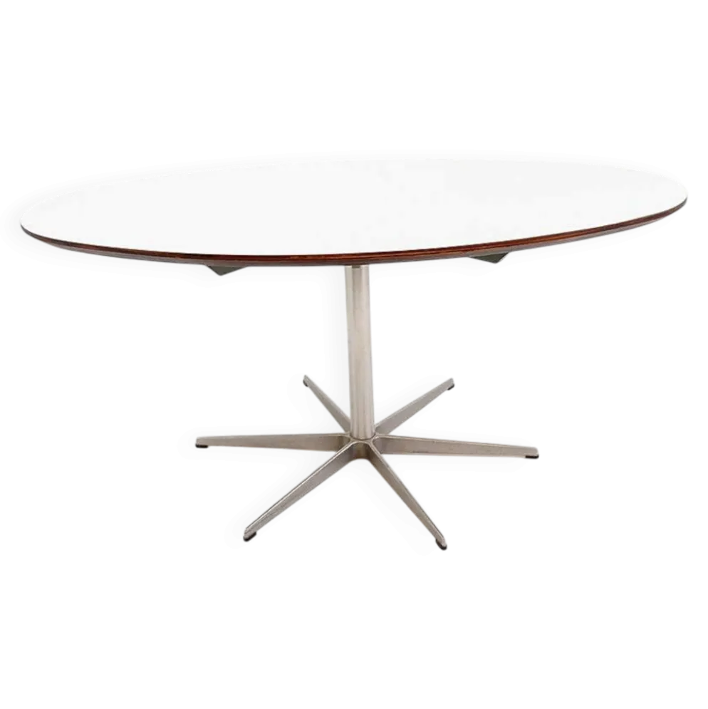 Table à manger à base étoile à 6 branches par Arne Jacobsen pour Fritz Hansen, années 1970