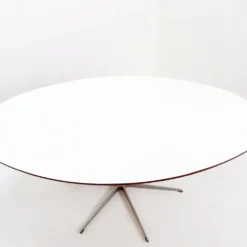 Table à manger à base étoile à 6 branches par Arne Jacobsen pour Fritz Hansen, années 1970