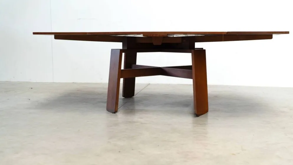 Table à manger carrée extensible par Silvio Coppola pour Bernini
