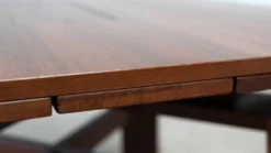 Table à manger carrée extensible par Silvio Coppola pour Bernini