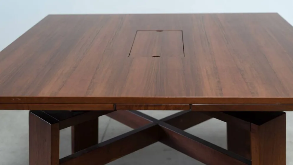 Table à manger carrée extensible par Silvio Coppola pour Bernini