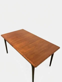 Table à manger danoise vintage en teck
