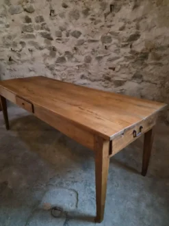 Table à manger de ferme française ancienne du XVIIIe siècle en chêne et châtaignier