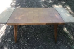 TABLE À MANGER DESIGN 