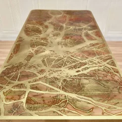 Table à manger design et estampille scandinave 