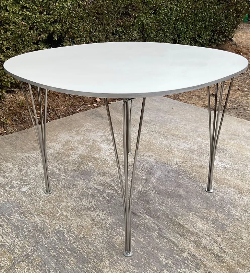 Table à manger « Ellipse »par Arne Jacobsen pour Fritz Hansen