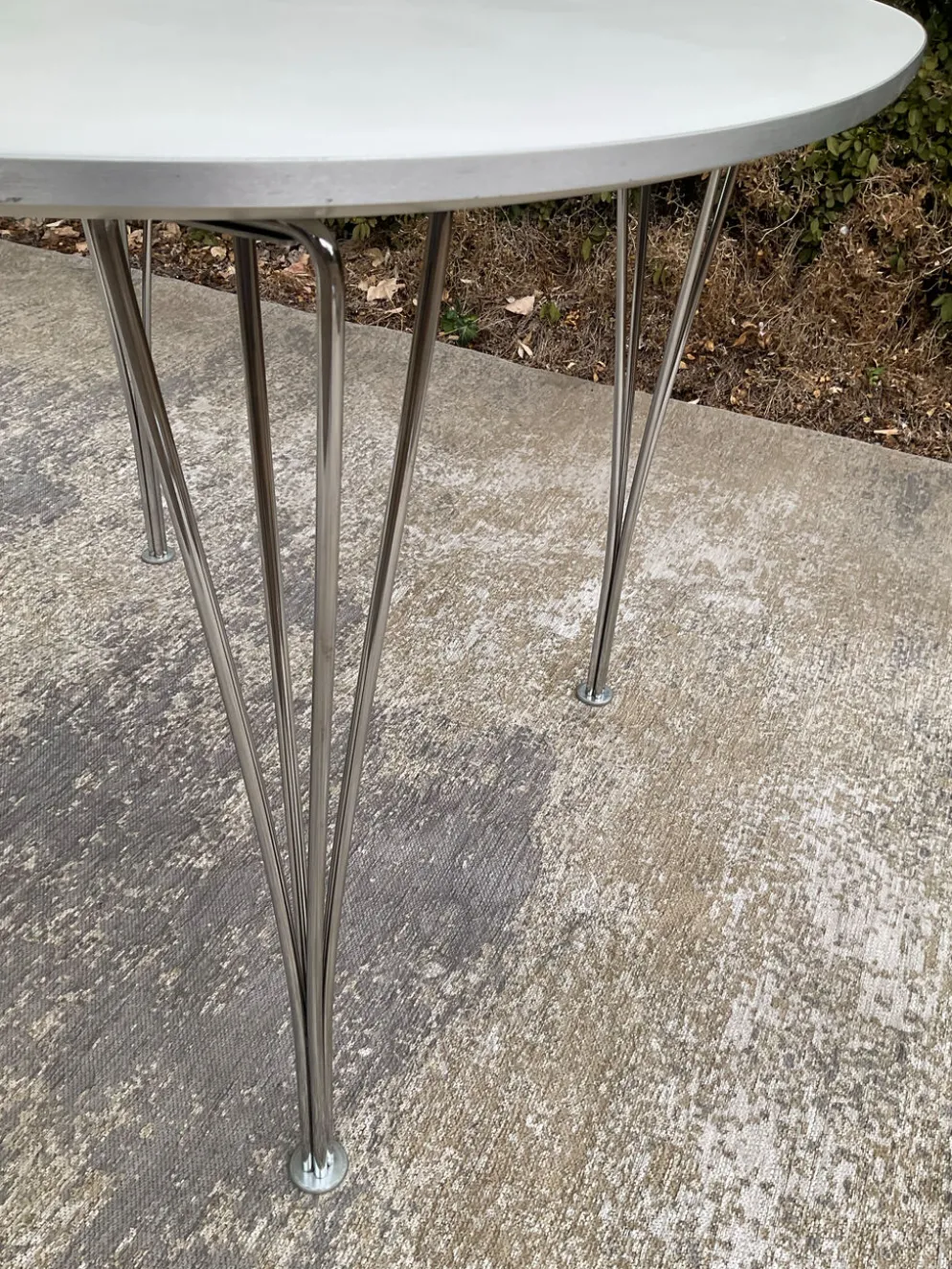 Table à manger « Ellipse »par Arne Jacobsen pour Fritz Hansen