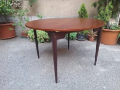 Table à manger en bois avec plateau rond, années 1950