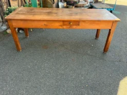 Table à manger en chêne