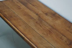 Table à manger en chêne de ferme rustique française du début du 20e siècle