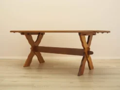 Table à manger en chêne massif par Henning Kjærnulf, Danemark, années 1960.