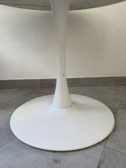 Table à manger en marbre