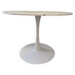 Table à manger en marbre