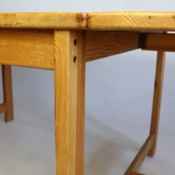 Table à manger en pin de Karin Moberg années 70