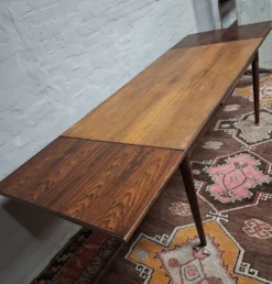 Table à manger en rosewood pour 10 personnes de Vemb Mobelfabrik, Danemark, années 1960.