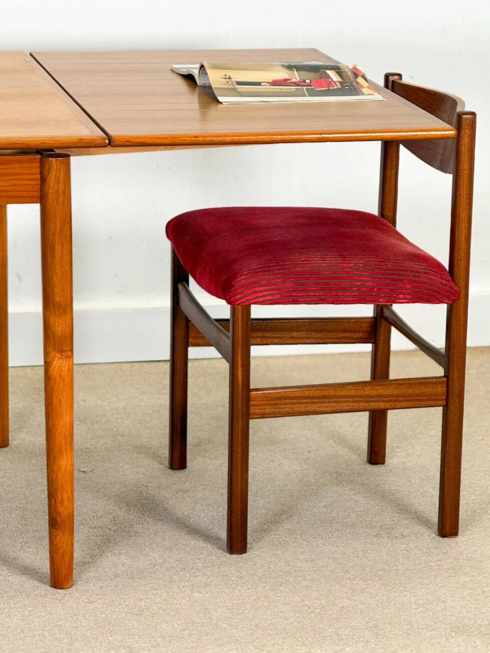 Table à manger en teck à double extension (Fabriquée au Danemark en 1960)