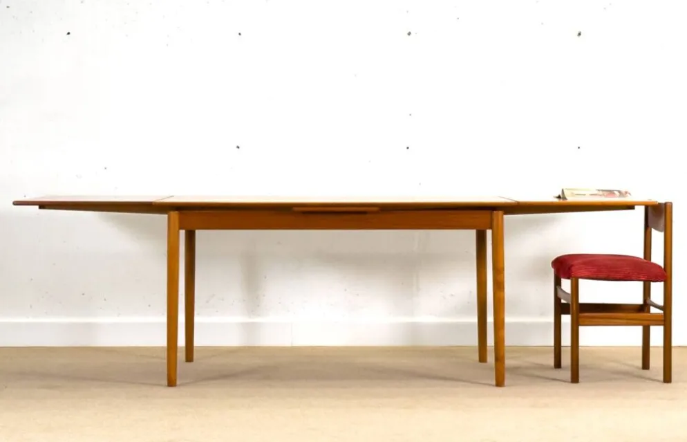 Table à manger en teck à double extension (Fabriquée au Danemark en 1960)